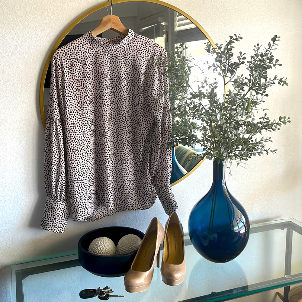 Modern Ann Taylor polka dot blouse.